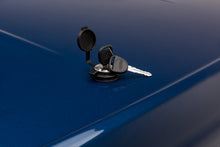 Load image into Gallery viewer, UnderCover 18-20 Ford F-150 5.5ft Lux Bed Cover - Stone Gray Bed Covers - Hinged Undercover   
