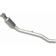 Load image into Gallery viewer, Magnaflow 07-09 Land Rover Range Rover Sport 4.2L Direct Fit Converter
