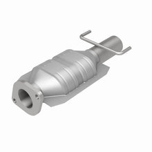 Load image into Gallery viewer, MagnaFlow Conv DF 95-02 Continental 4.6L rear
