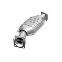 Load image into Gallery viewer, MagnaFlow Conv DF GM 75 79
