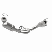 Load image into Gallery viewer, Magnaflow 04-07 Ford Taurus 3.0L Direct Fit Converter
