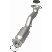 Load image into Gallery viewer, Magnaflow 2011 Honda CR-V 2.4L Direct Fit Converter
