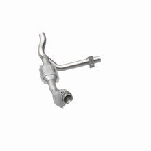 Load image into Gallery viewer, MagnaFlow Conv DF 01-04 Ford F-150 4.6L (49 State)
