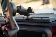 Load image into Gallery viewer, DV8 Offroad 18-23 Jeep Wrangler JL/20-23 Gladiator JT Device Dash Mount V2
