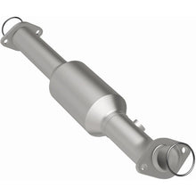 Load image into Gallery viewer, Magnaflow 05-15 Toyota Tacoma 4.0L Direct Fit Converter
