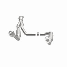 Load image into Gallery viewer, MagnaFlow Conv Direct Fit 07-09 Chevy Trailblazer SS 6.0L V8
