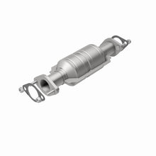 Load image into Gallery viewer, Magnaflow 09-10 Chevrolet Aveo 1.6L Direct Fit Converter
