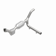 Load image into Gallery viewer, MagnaFlow Conv DF 97-98 Ford F-150 Pickup 4.2L P/S 4WD

