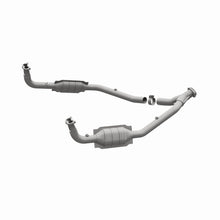 Load image into Gallery viewer, MagnaFlow Conv DF 97 Land Rover Defender 90 4.0L Y-Pipe Assy / 96-99 Discovery 4.0L Y-Pipe Assy

