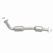 Load image into Gallery viewer, Magnaflow 07-18 Toyota Tundra 5.7L CARB Compliant Direct-Fit Catalytic Converter
