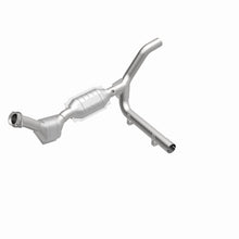 Load image into Gallery viewer, MagnaFlow Conv DF 97-98 Ford F-150 Pickup 4.2L P/S 4WD
