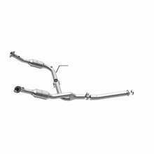 Load image into Gallery viewer, MagnaFlow Conv. DF 3/04-05 Ford Explorer 4.0L / 3/04-05 Mercury Mountaineer Y-Pipe Assembly
