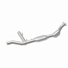 Load image into Gallery viewer, MagnaFlow Conv DF 97-98 Ford Expedition 4.6 | 93130
