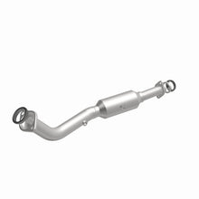 Load image into Gallery viewer, MagnaFlow Direct Fit Converter 03-11 Honda Element 2.4L Underbody
