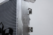 Load image into Gallery viewer, Photo - Close Up
