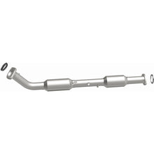 Load image into Gallery viewer, MagnaFlow 13-15 Toyota Tacoma California Grade CARB Compliant Direct-Fit Catalytic Converter
