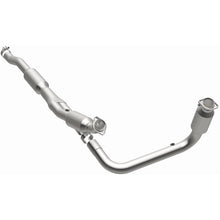 Load image into Gallery viewer, MagnaFlow 2002 Dodge Ram 1500 5.9L California Grade CARB Compliant Direct-Fit Catalytic Converter
