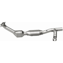 Load image into Gallery viewer, MagnaFlow Conv DF 99-02 Expedition 5.4L 4wd

