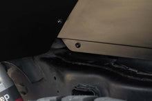 Load image into Gallery viewer, DV8 Offroad 20-24 Jeep Gladiator JT Rear Inner Fender Liners - Satin Black
