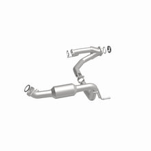Load image into Gallery viewer, Magnaflow DF Converter 05-11 Toyota Tacoma 4.0L
