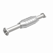 Load image into Gallery viewer, MagnaFlow Conv DF 01-03 Montero Sport Rear
