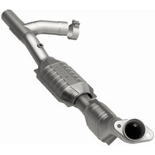 Load image into Gallery viewer, MagnaFlow Conv DF 99-02 Expedition 5.4L 4wd
