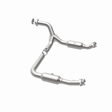 Load image into Gallery viewer, Magnaflow 06-10 Ford Explorer 4.6L Direct Fit Converter

