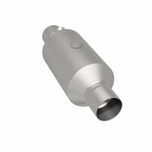 Load image into Gallery viewer, Magnaflow 2.00 w/dual O2 5in. Spun Universal Converter
