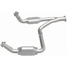 Load image into Gallery viewer, MagnaFlow Conv DF 00-01Tahoe/Yukon V8 5.7L
