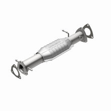 Load image into Gallery viewer, MagnaFlow Conv DF 96-97 GM S10 Pickup 4.3L
