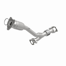 Load image into Gallery viewer, Magnaflow 05-06 Chevrolet Malibu 3.5L Direct Fit Converter
