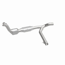 Load image into Gallery viewer, MagnaFlow Conv DF 99-00 Expedition 4.6 2WD PS
