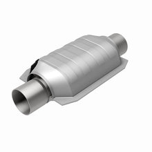 Load image into Gallery viewer, MagnaFlow Conv Univ 2.5 W/Dual O2 Boss
