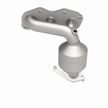Load image into Gallery viewer, MagnaFlow Converter Direct Fit 07-15 Toyota Sienna 3.5L
