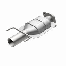 Load image into Gallery viewer, MagnaFlow Conv DF 95-02 Continental 4.6L rear
