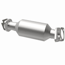 Load image into Gallery viewer, Magnaflow 10-13 Hyundai Santa Fe 2.4L Direct Fit Converter
