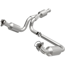 Load image into Gallery viewer, Magnaflow 09-13 Chevrolet Silverado 1500 5.3L Direct Fit Converter
