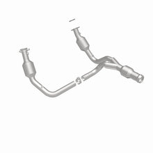 Load image into Gallery viewer, Magnaflow 15-16 Cadillac Escalade 6.2L Direct Fit Converter
