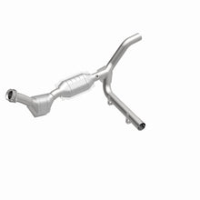 Load image into Gallery viewer, MagnaFlow Conv DF 97-98 Ford F-150 Pickup 4.2L P/S 4WD
