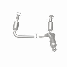 Load image into Gallery viewer, Magnaflow 09-13 Chevrolet Silverado 1500 5.3L Direct Fit Converter
