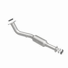 Load image into Gallery viewer, MagnaFlow Direct Fit Converter 03-11 Honda Element 2.4L Underbody
