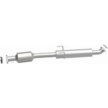 Load image into Gallery viewer, Magnaflow 07-10 Toyota Sienna 3.5L Direct Fit Converter
