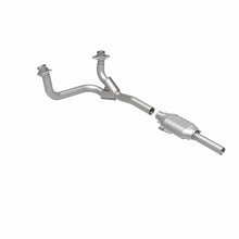 Load image into Gallery viewer, MagnaFlow Conv DF 88-95 Ford Trucks 5.8L V8
