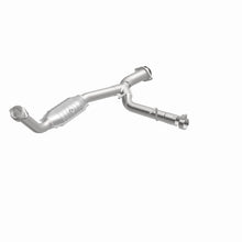 Load image into Gallery viewer, MagnaFlow Conv DF 03-05 Ford Expedition/05-06 Lincoln Navigator 5.4L P/S
