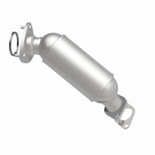 Load image into Gallery viewer, Magnaflow Conv DF 2013-2015 GMC Acadia
