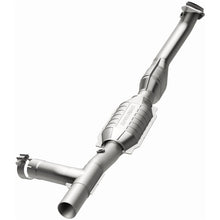 Load image into Gallery viewer, MagnaFlow Conv DF 99-02 Expedition 5.4L 4wd
