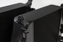 Load image into Gallery viewer, Photo - Close Up
