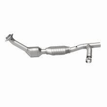 Load image into Gallery viewer, MagnaFlow Conv DF 99-02 Expedition 5.4L 4wd
