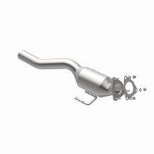 Load image into Gallery viewer, Magnaflow 04-06 Volkswagen Touareg 3.2L Direct Fit Converter
