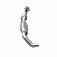 Load image into Gallery viewer, MagnaFlow Catalytic Converter DF 04-06 F-150 Pickup 5.4L 2WD D/S
